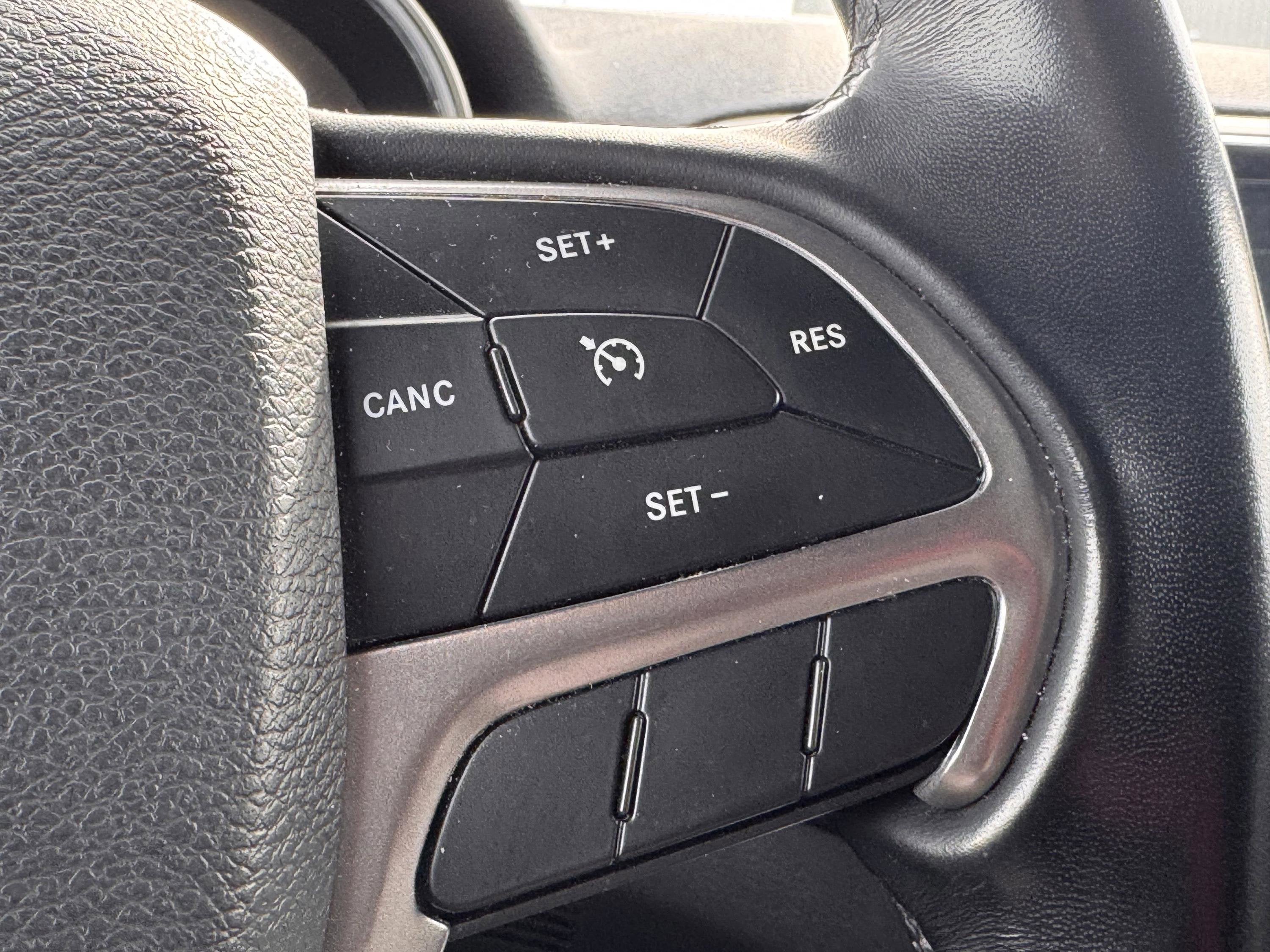 2020 Jeep Grand Cherokee Laredo E