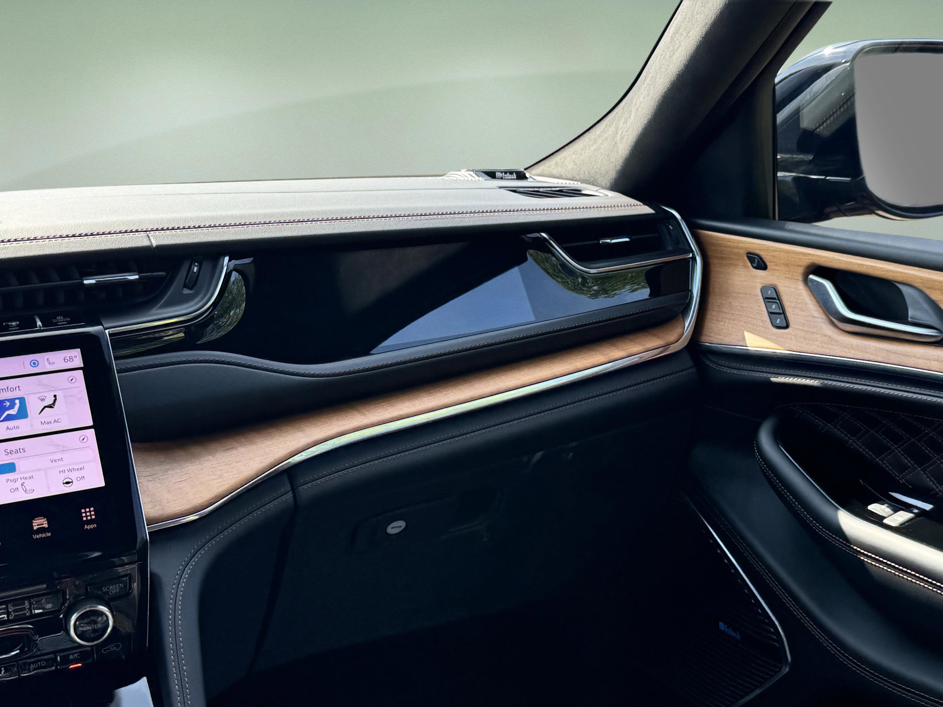 2025 Jeep Grand Cherokee Summit Reserve