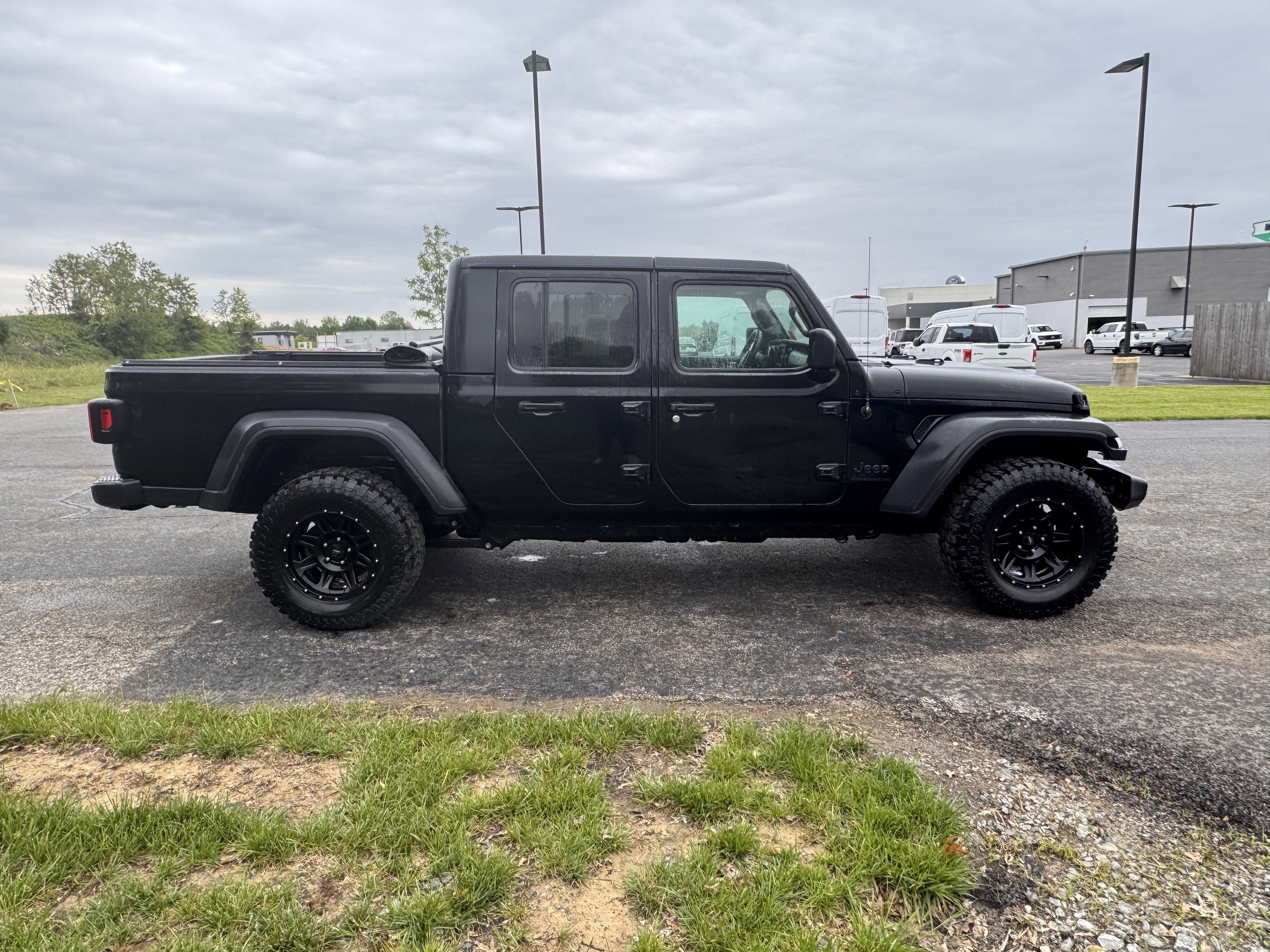 2020 Jeep Gladiator Sport