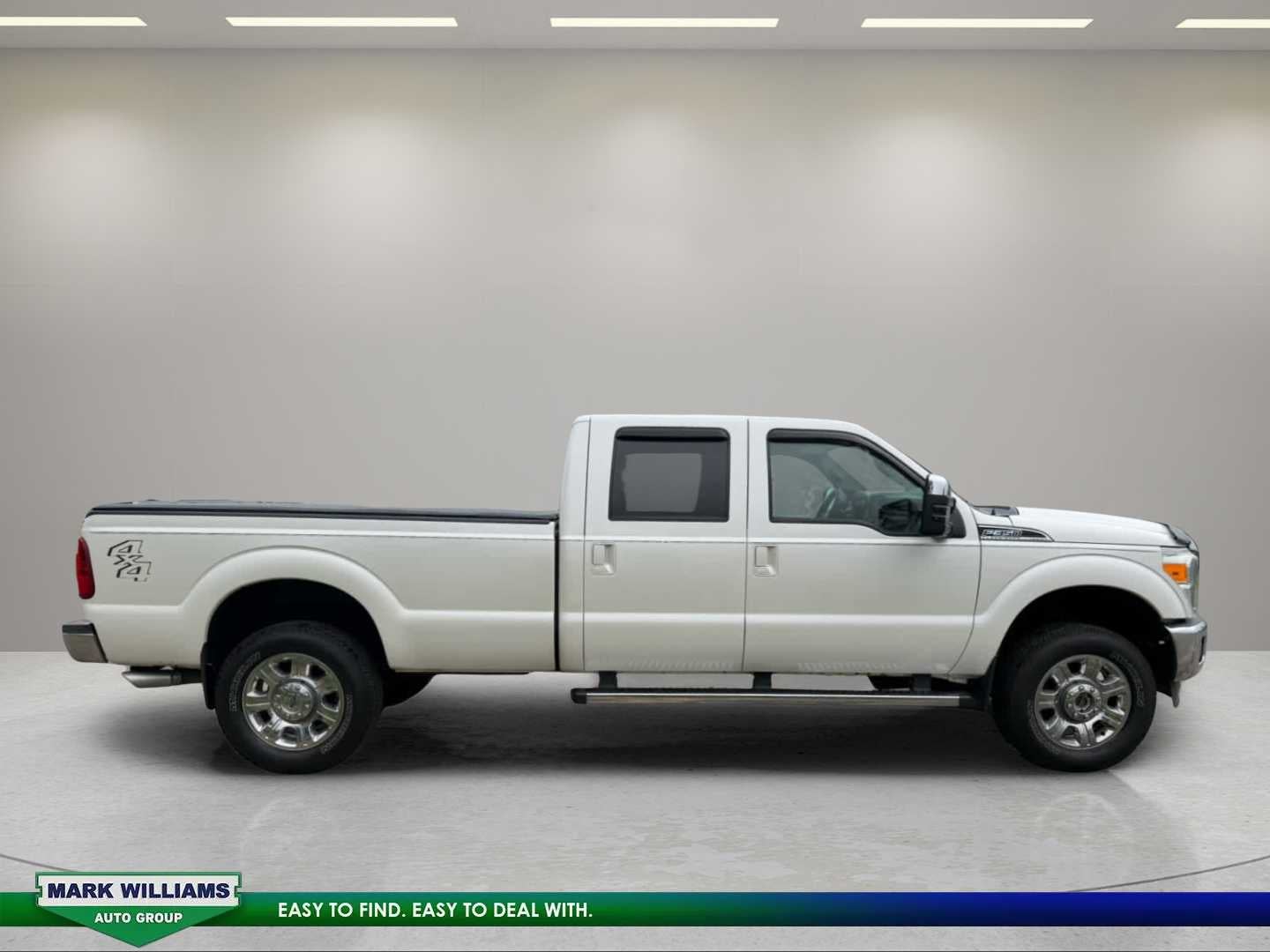 2016 Ford Super Duty F-350 SRW Pickup Lariat