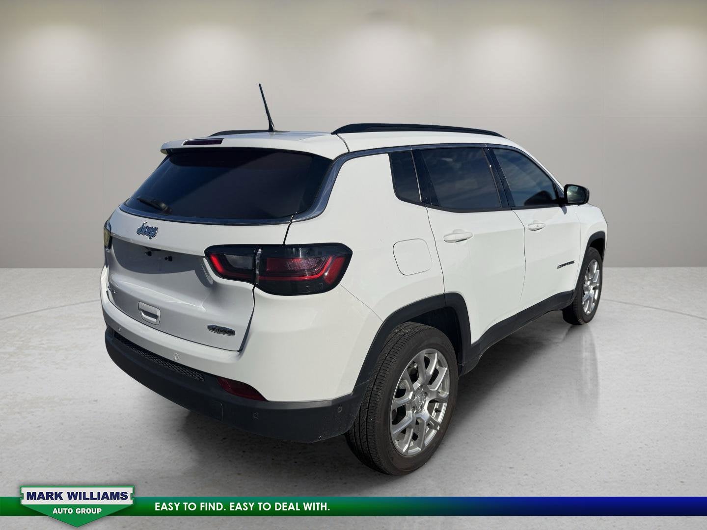 2024 Jeep Compass Latitude Lux