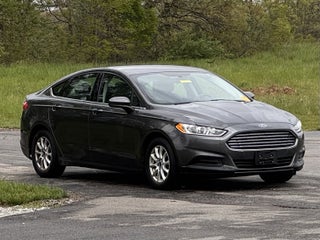 2016 Ford Fusion S