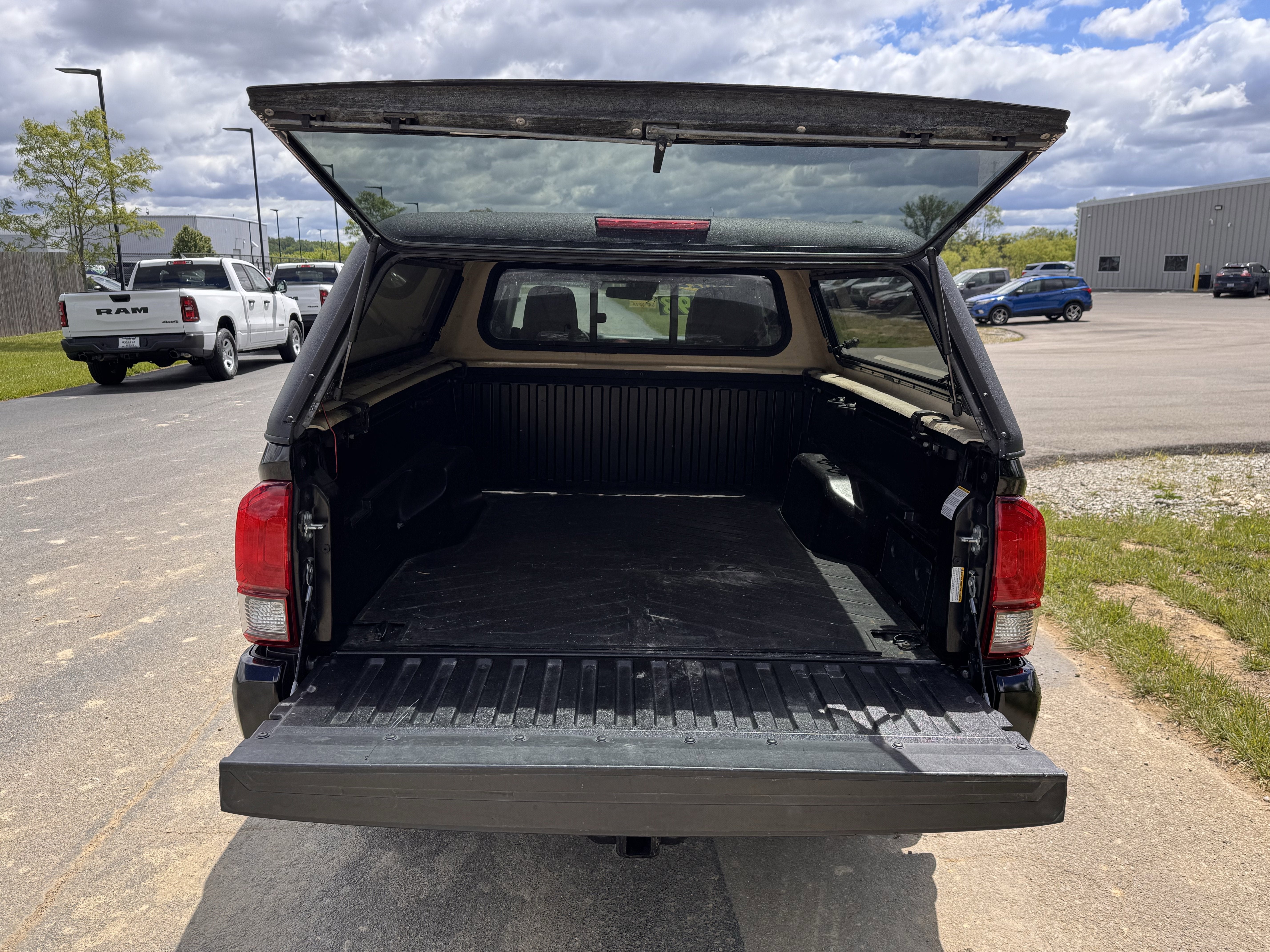 2022 Toyota Tacoma SR V6