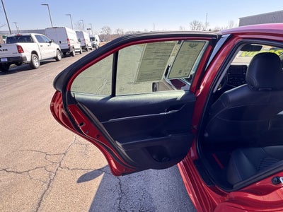 2022 Toyota Camry SE