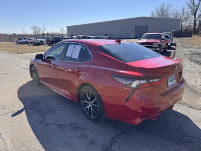 2022 Toyota Camry SE