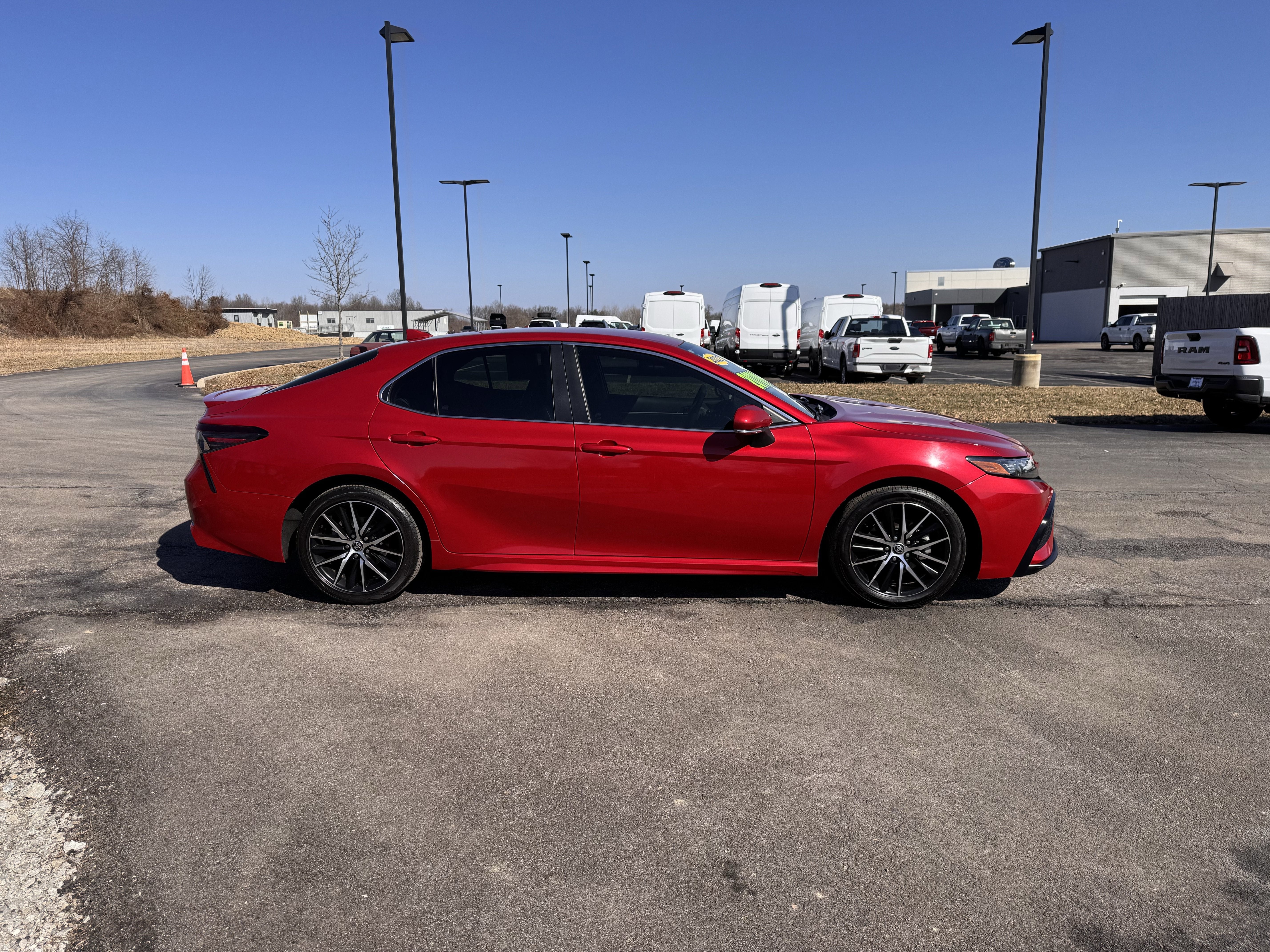 2022 Toyota Camry SE