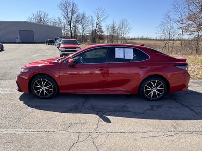 2022 Toyota Camry SE