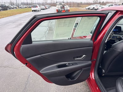 2024 Hyundai Elantra Limited