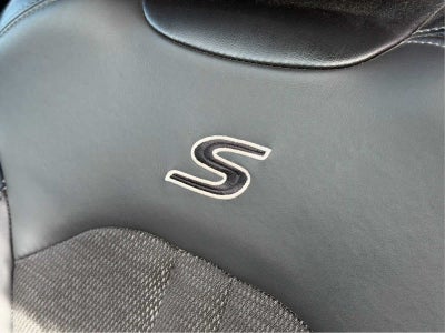 2016 Chrysler 200 S