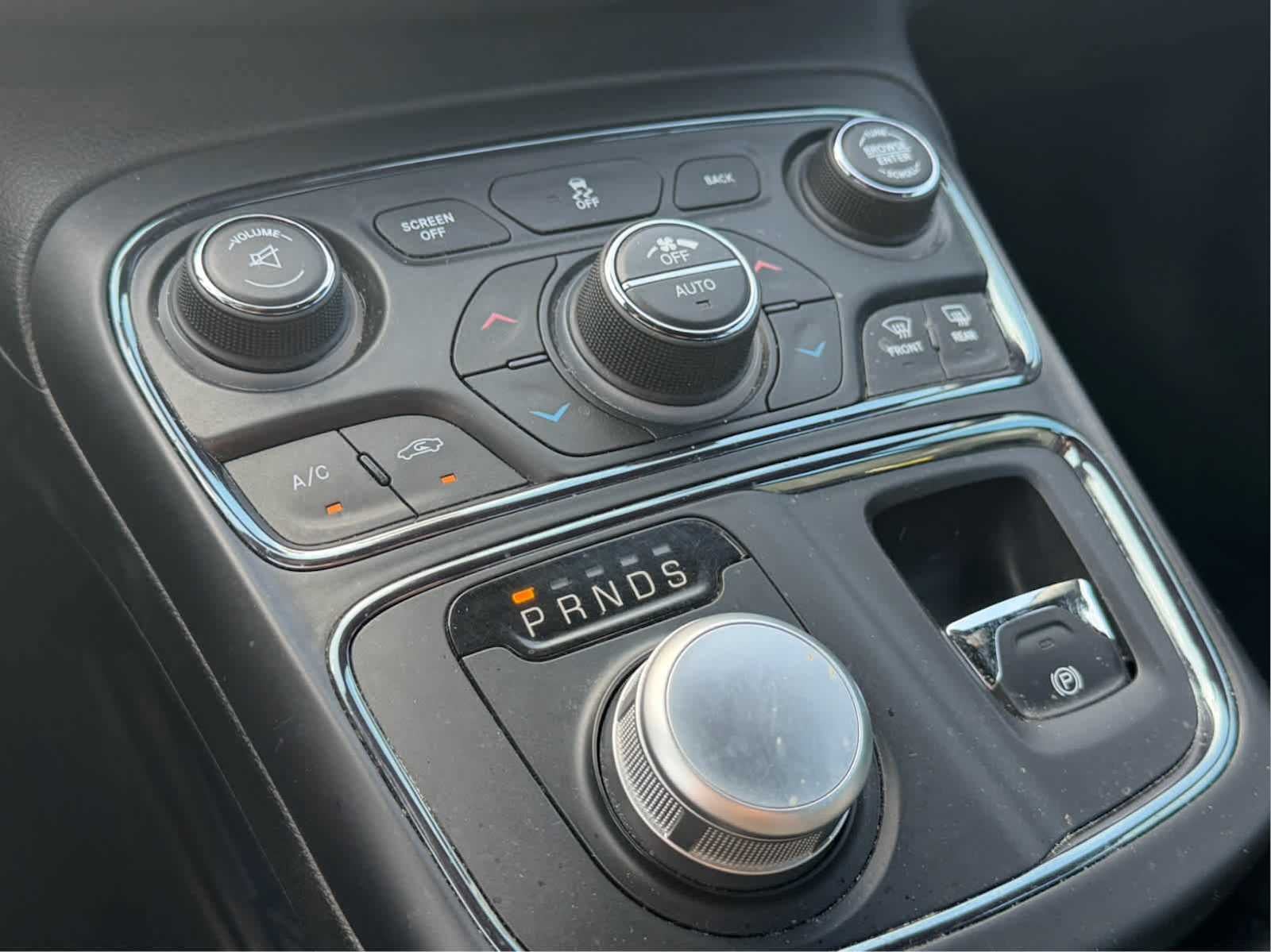 2016 Chrysler 200 S
