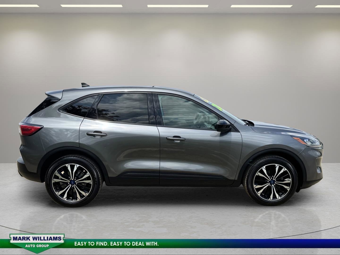 2022 Ford Escape SE Hybrid