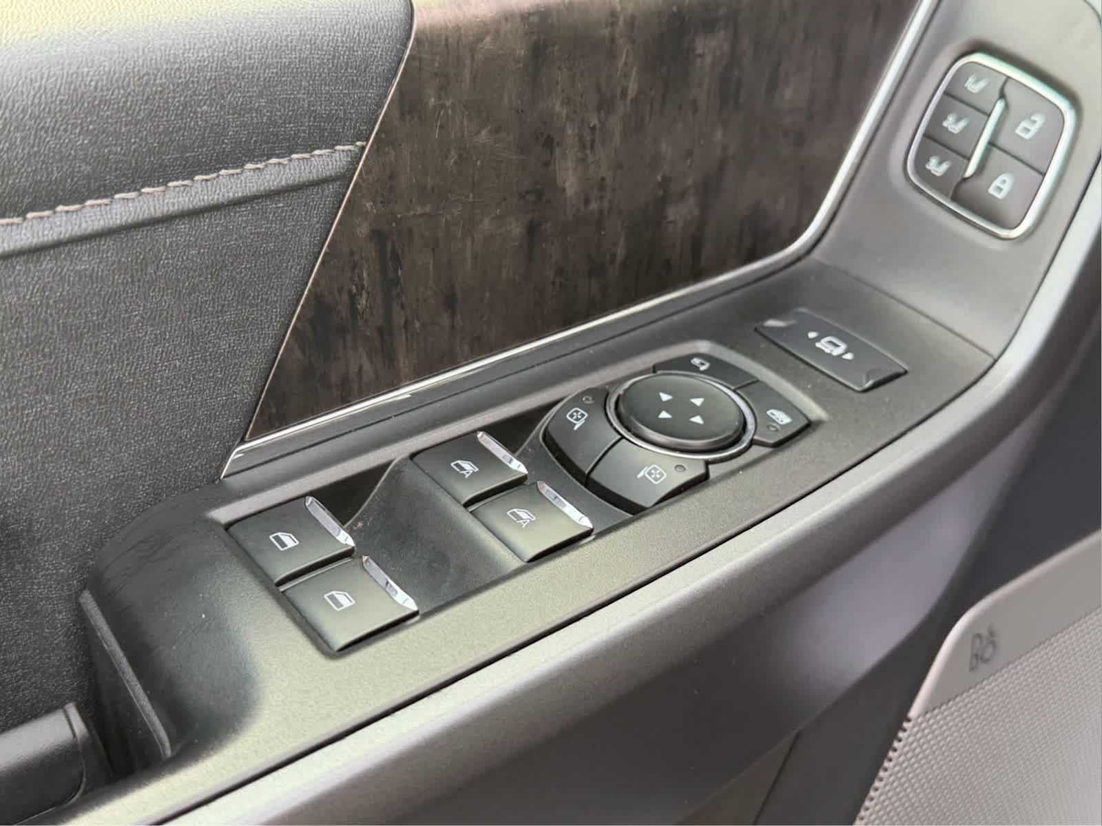 2025 Ford Super Duty F-350 SRW Pickup LARIAT