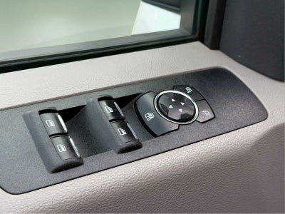 2022 Ford Super Duty F-350 DRW Pickup XLT