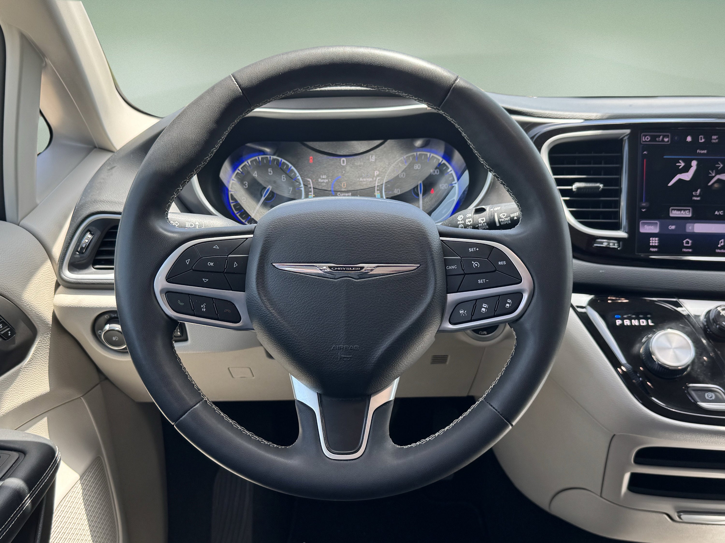 2023 Chrysler Pacifica Touring L
