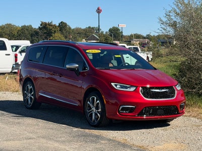 2025 Chrysler Pacifica Pinnacle