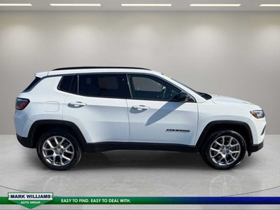 2023 Jeep Compass Latitude Lux