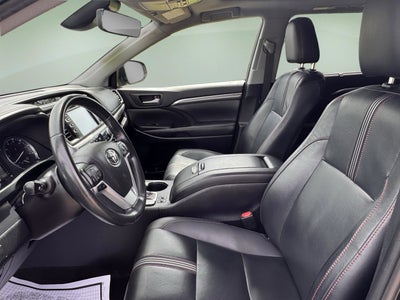 2019 Toyota Highlander SE