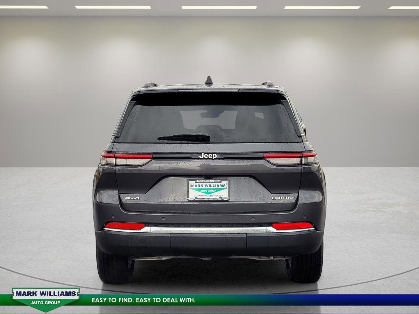 2025 Jeep Grand Cherokee Laredo