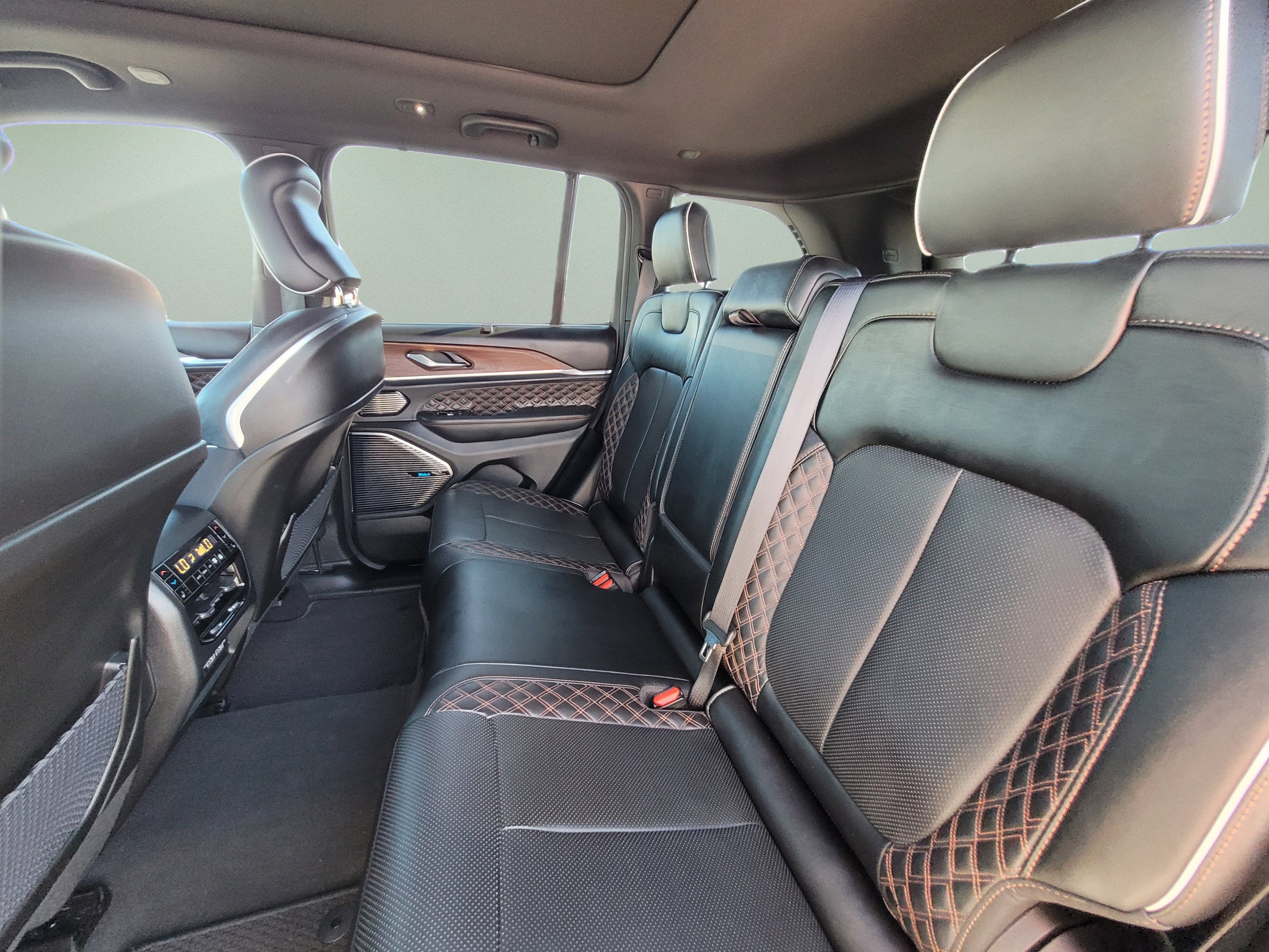 2023 Jeep Grand Cherokee Summit