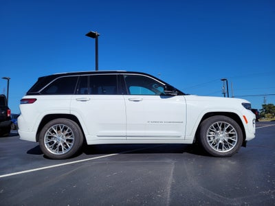 2023 Jeep Grand Cherokee Summit