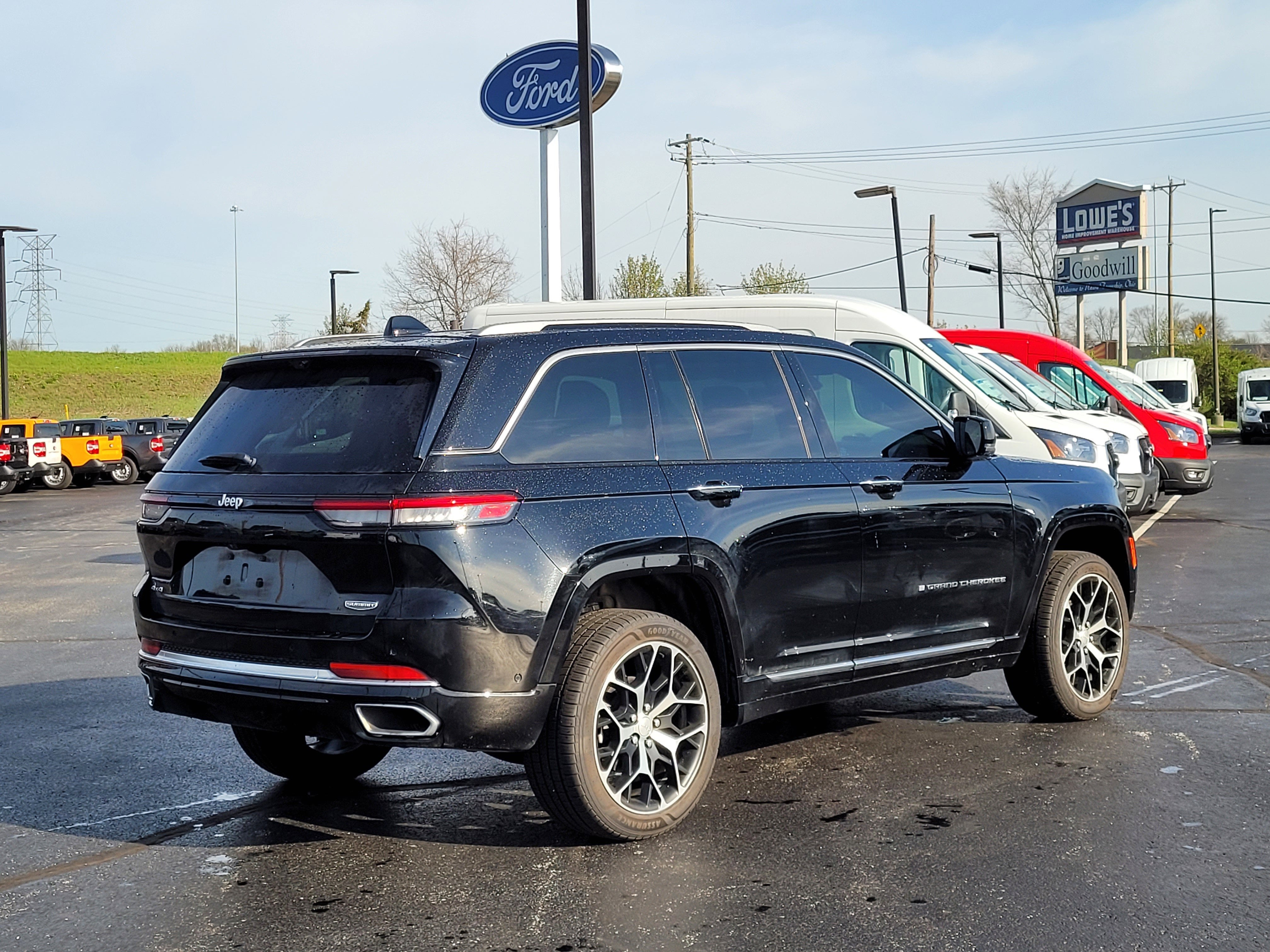 2023 Jeep Grand Cherokee Summit Reserve