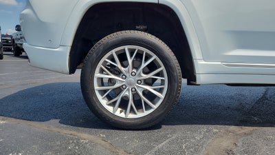 2023 Jeep Grand Cherokee Summit
