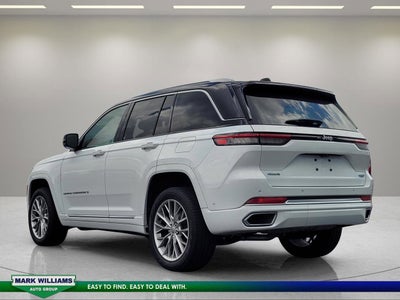 2023 Jeep Grand Cherokee Summit