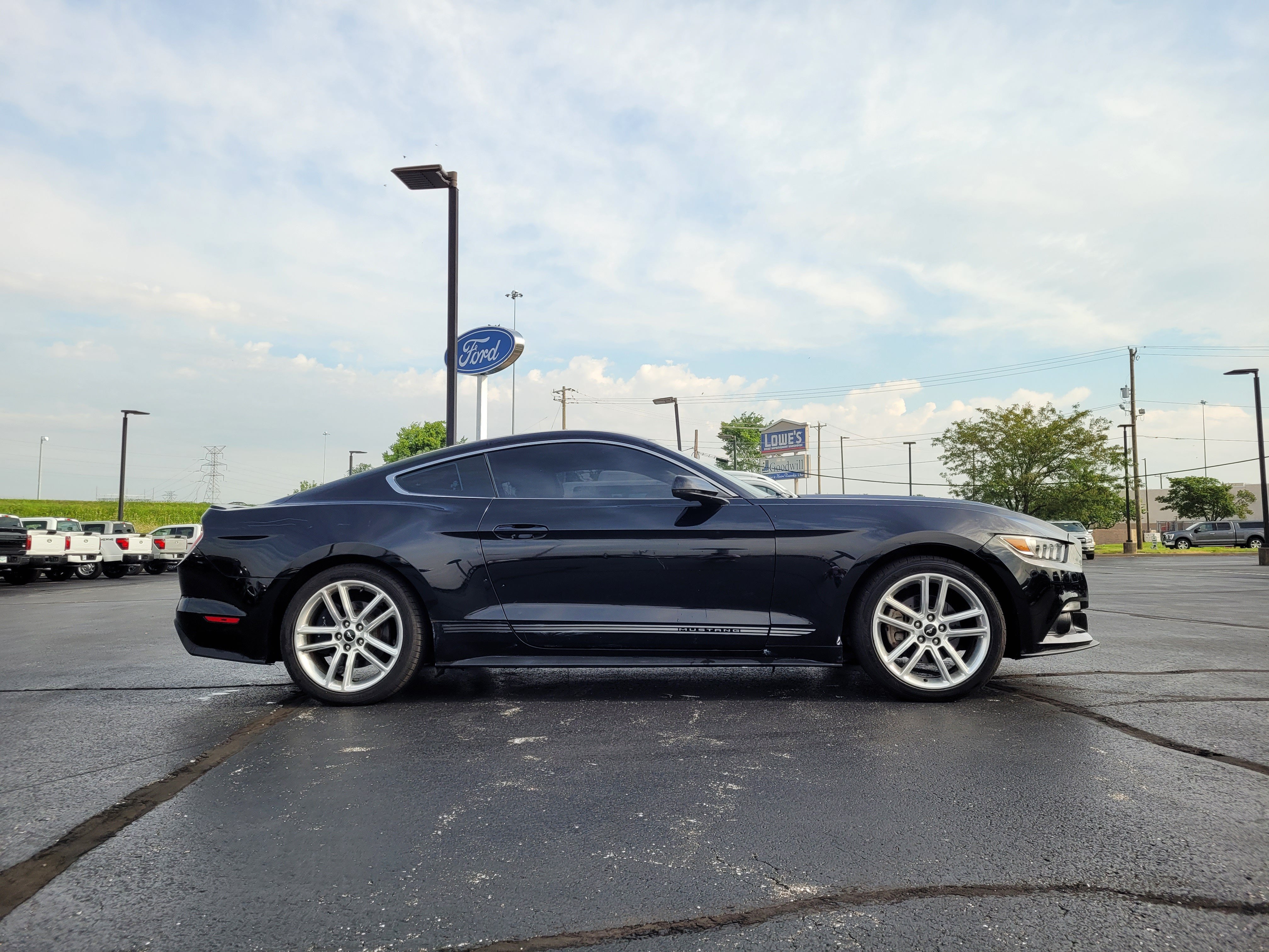 2016 Ford Mustang EcoBoost Premium