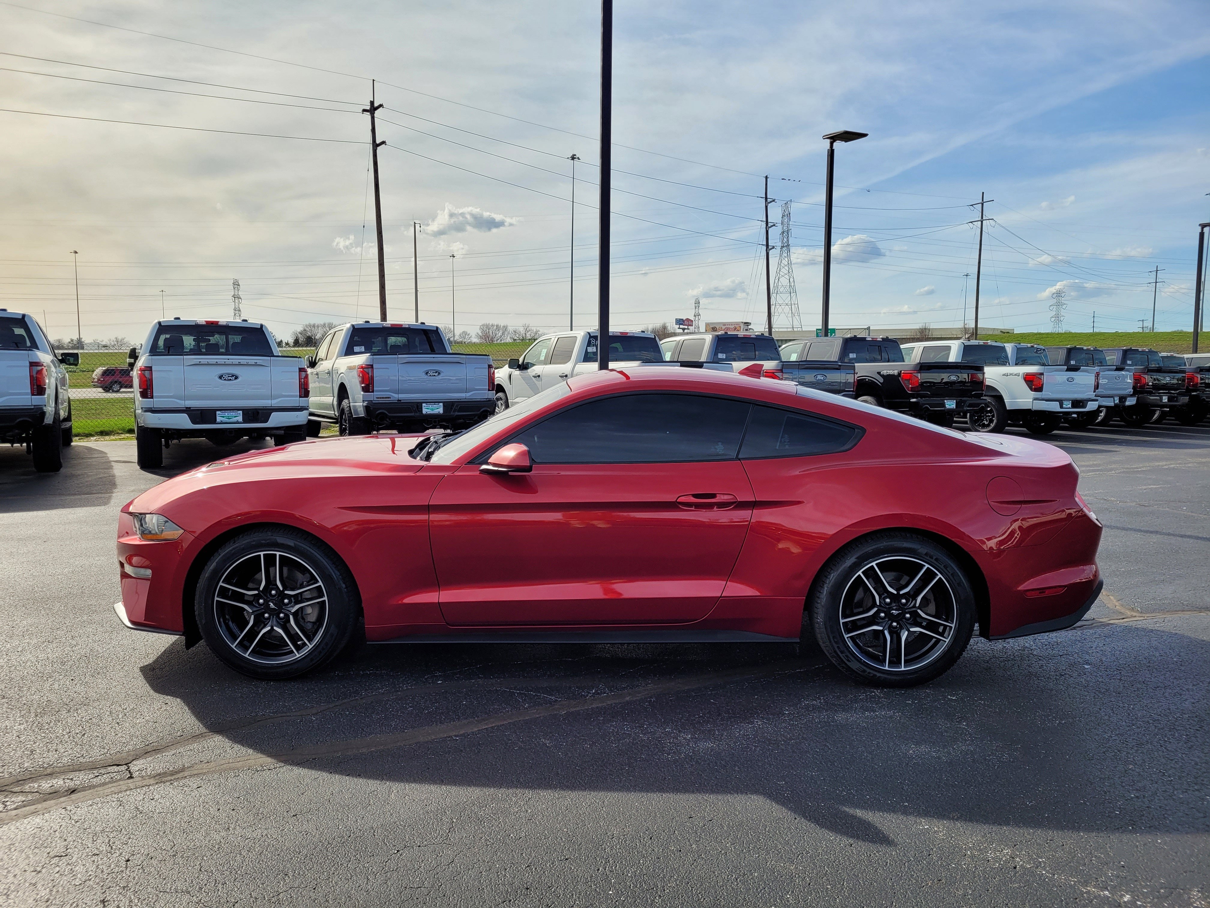 2021 Ford Mustang EcoBoost