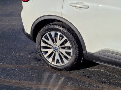 2020 Ford Escape Titanium Hybrid