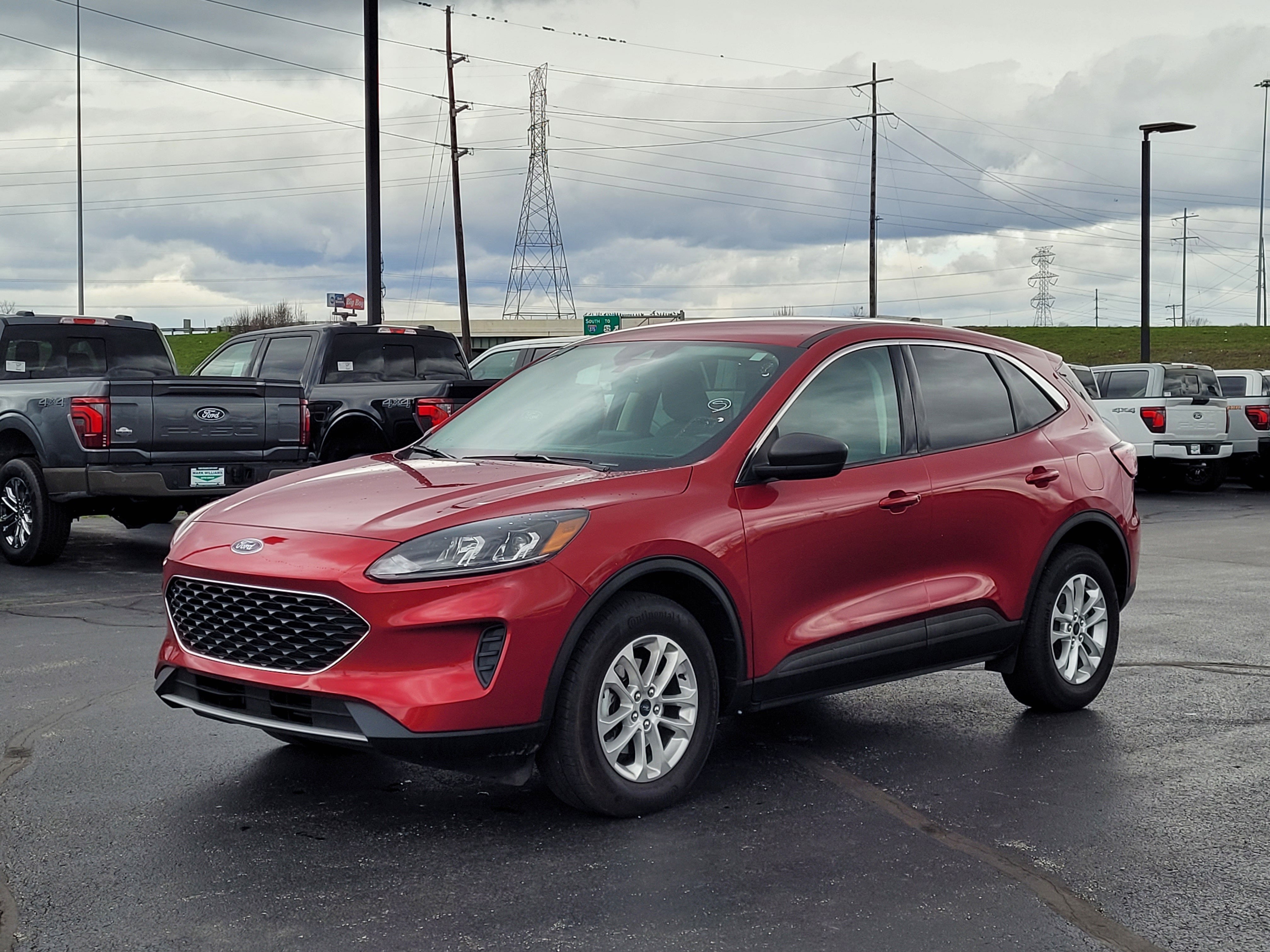 2022 Ford Escape SE