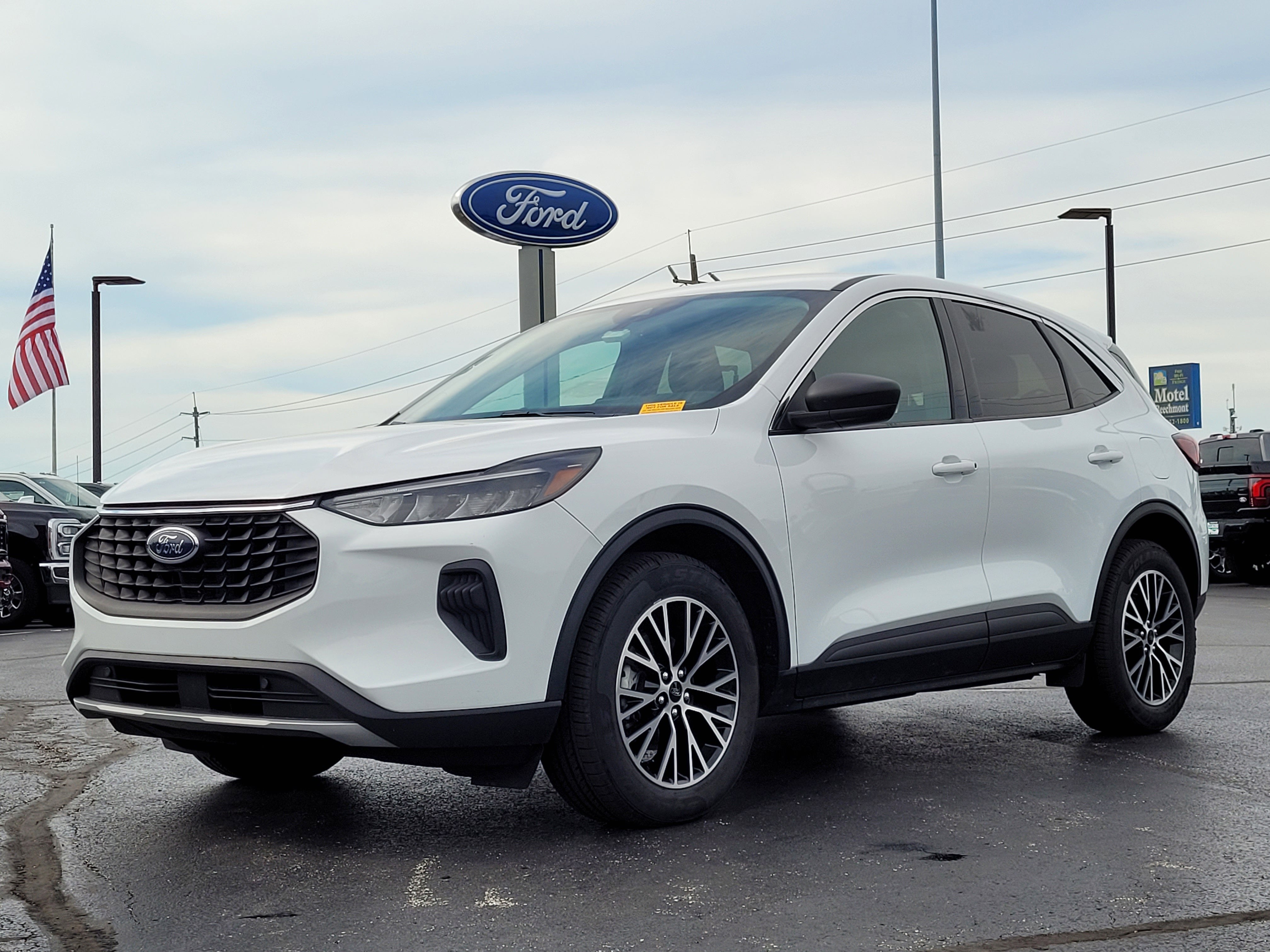 2023 Ford Escape Hybrid Active