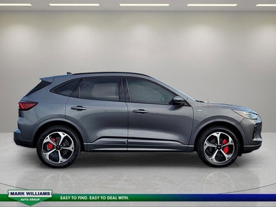 2025 Ford Escape ST-Line Elite