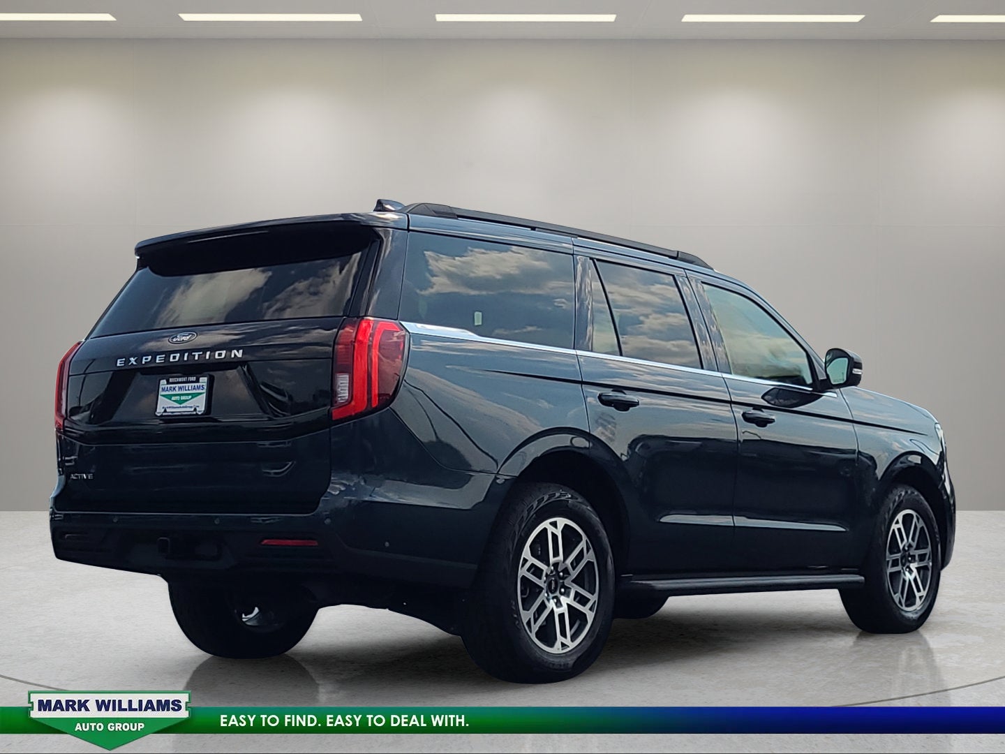 2025 Ford Expedition Active