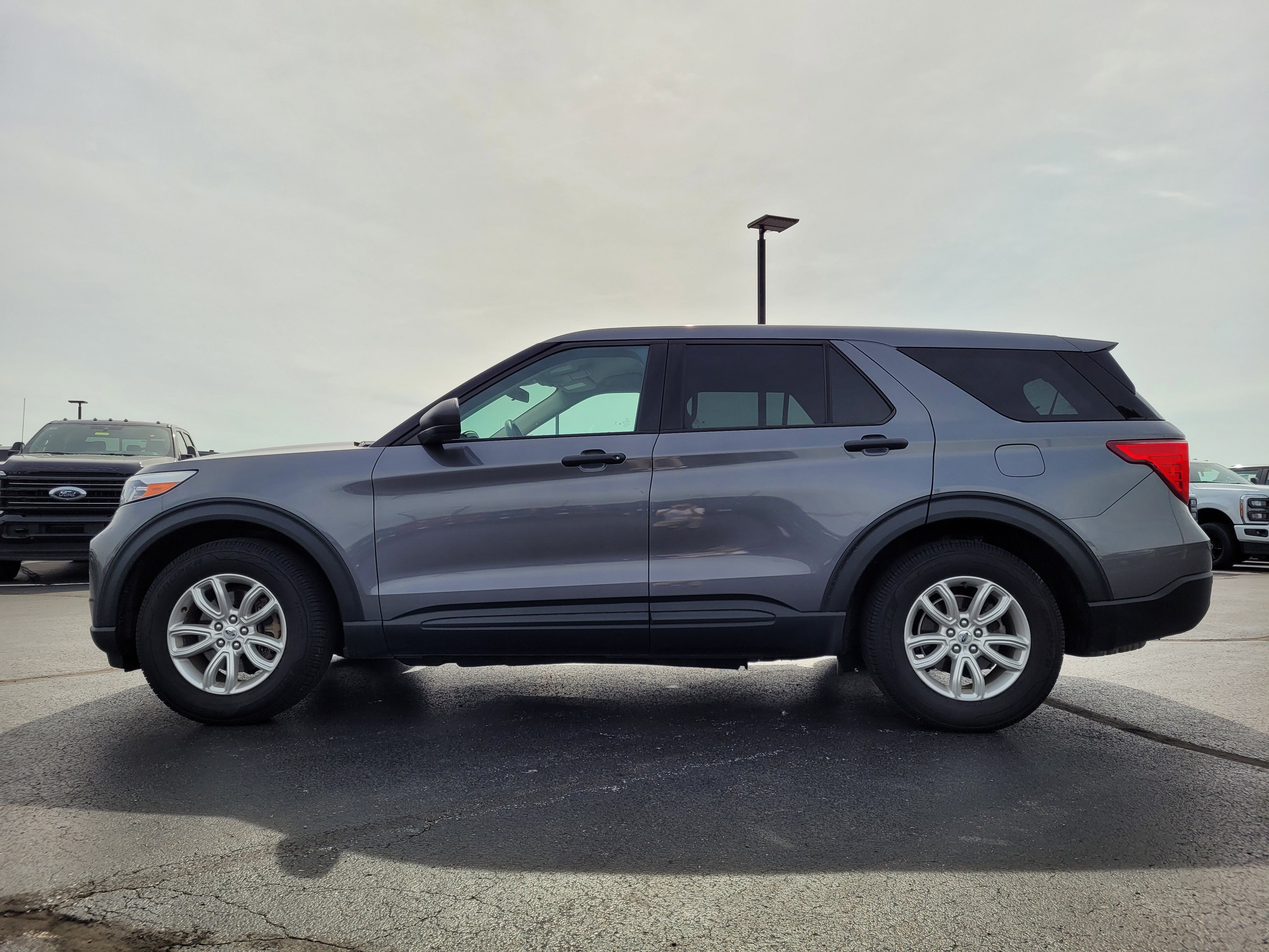 2021 Ford Explorer Base