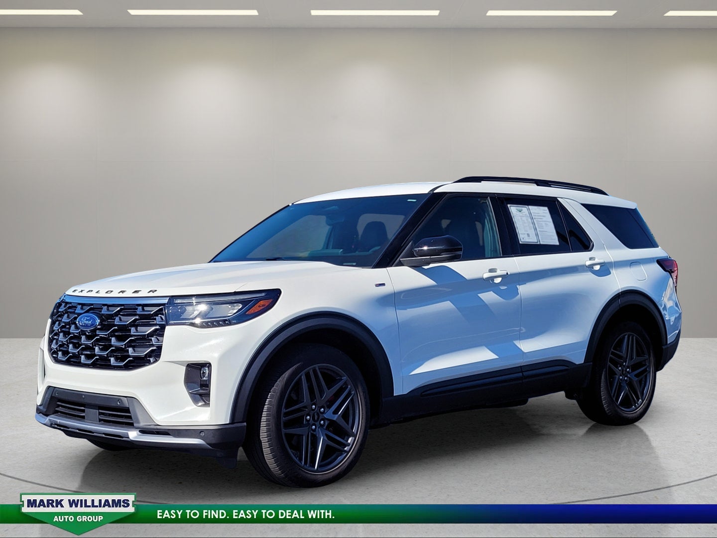 2025 Ford Explorer ST-Line
