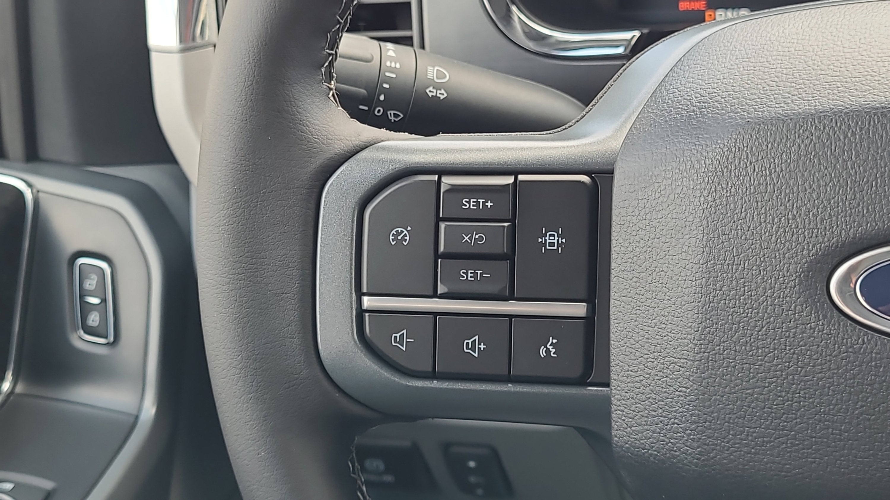 2023 Ford F-150 Lightning XLT