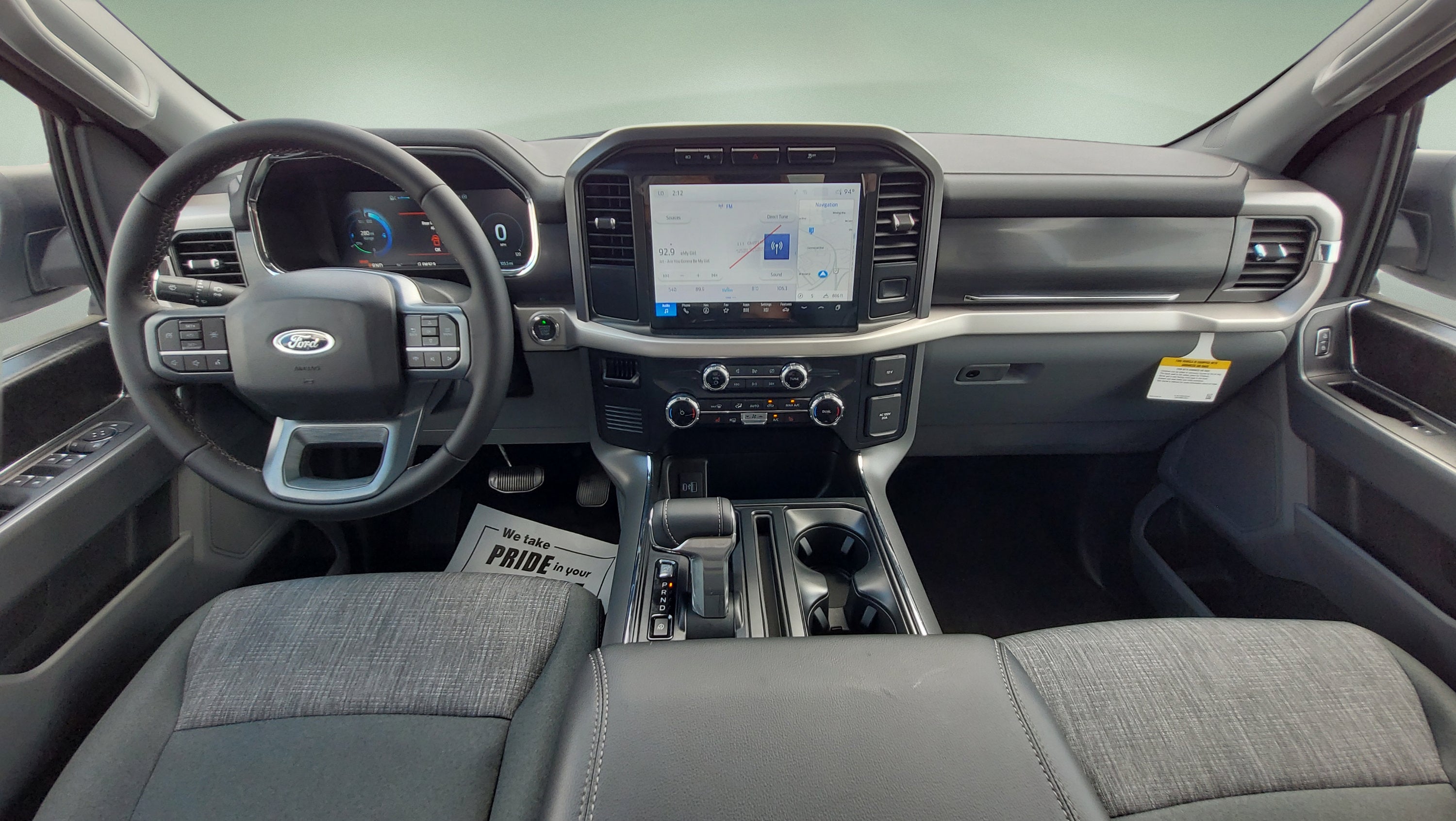 2023 Ford F-150 Lightning XLT