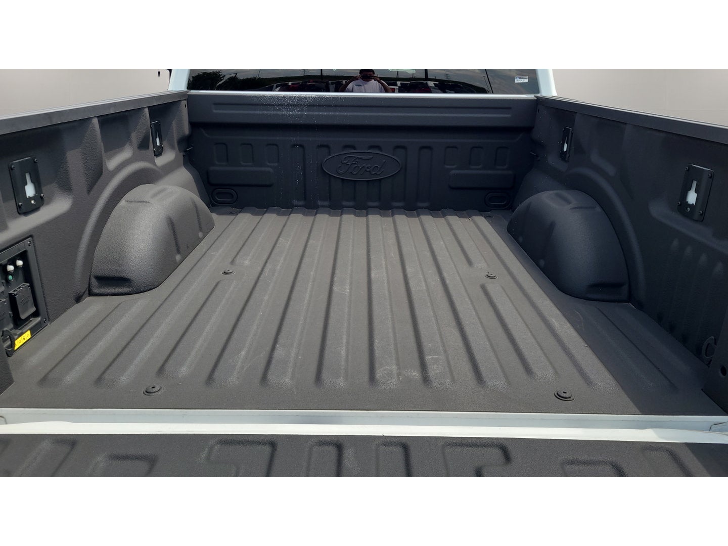 2023 Ford F-150 Lightning XLT