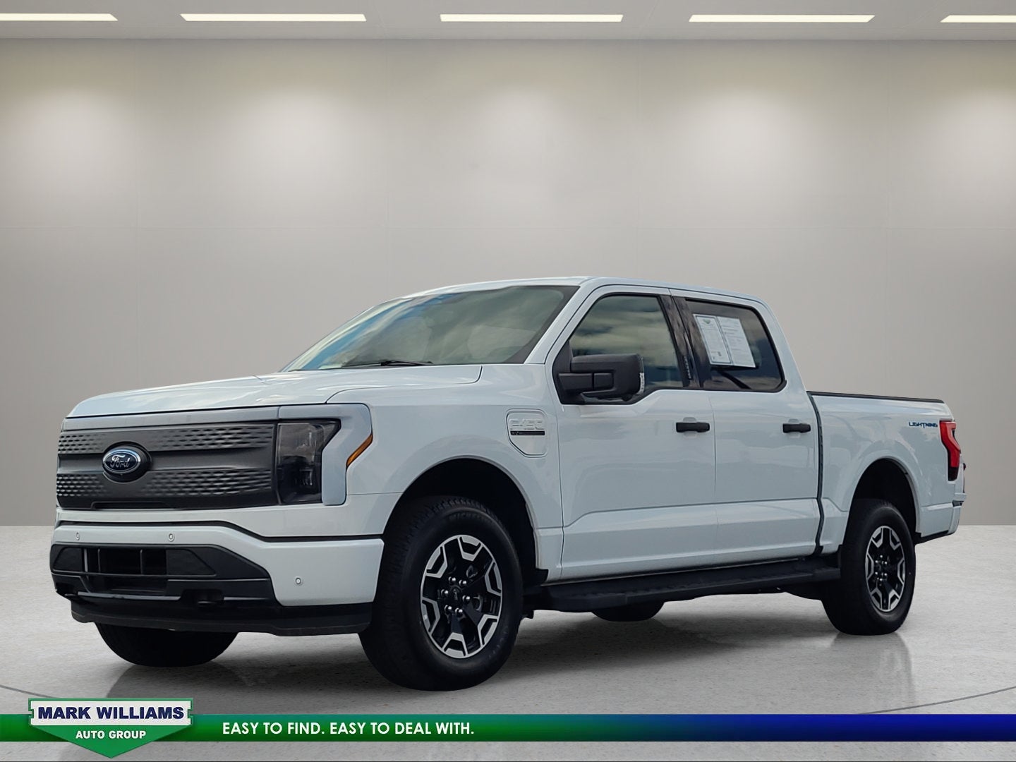 2023 Ford F-150 Lightning XLT