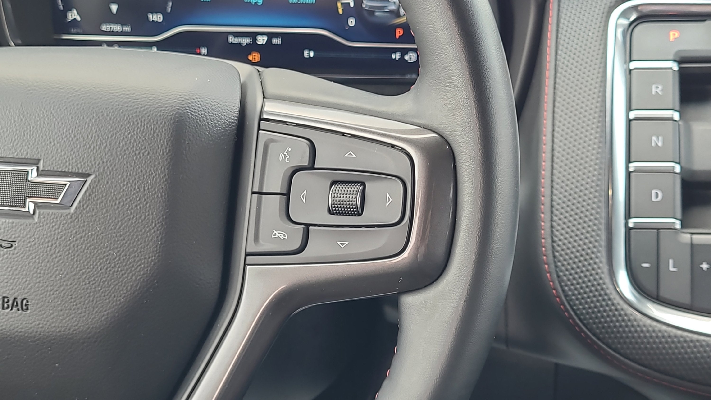 2024 Chevrolet Suburban RST