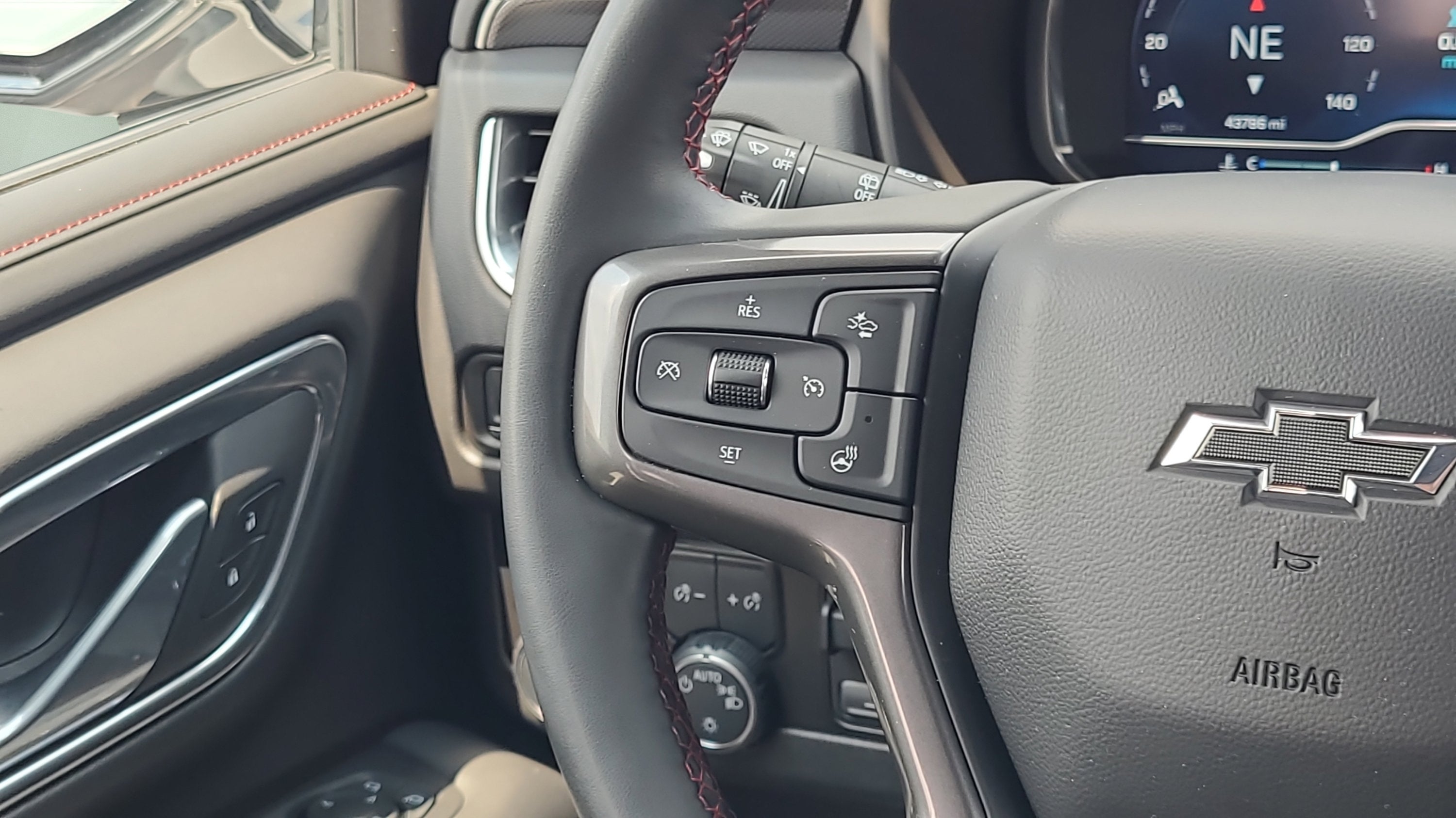 2024 Chevrolet Suburban RST