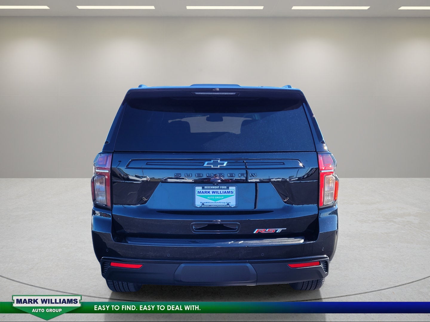 2023 Chevrolet Suburban RST