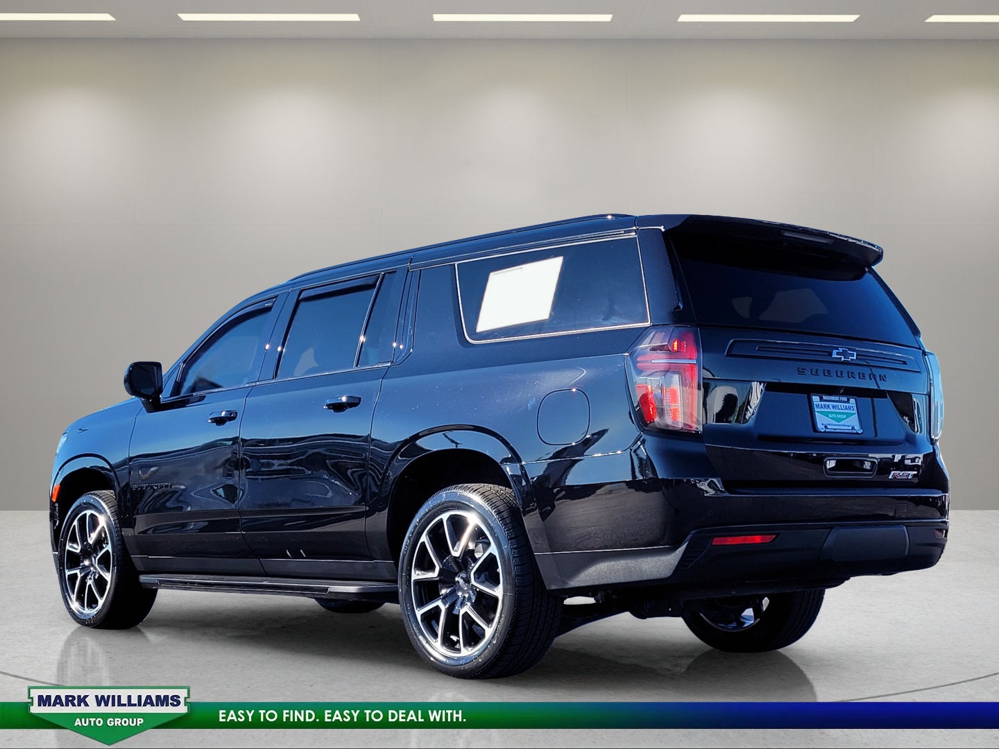 2023 Chevrolet Suburban RST