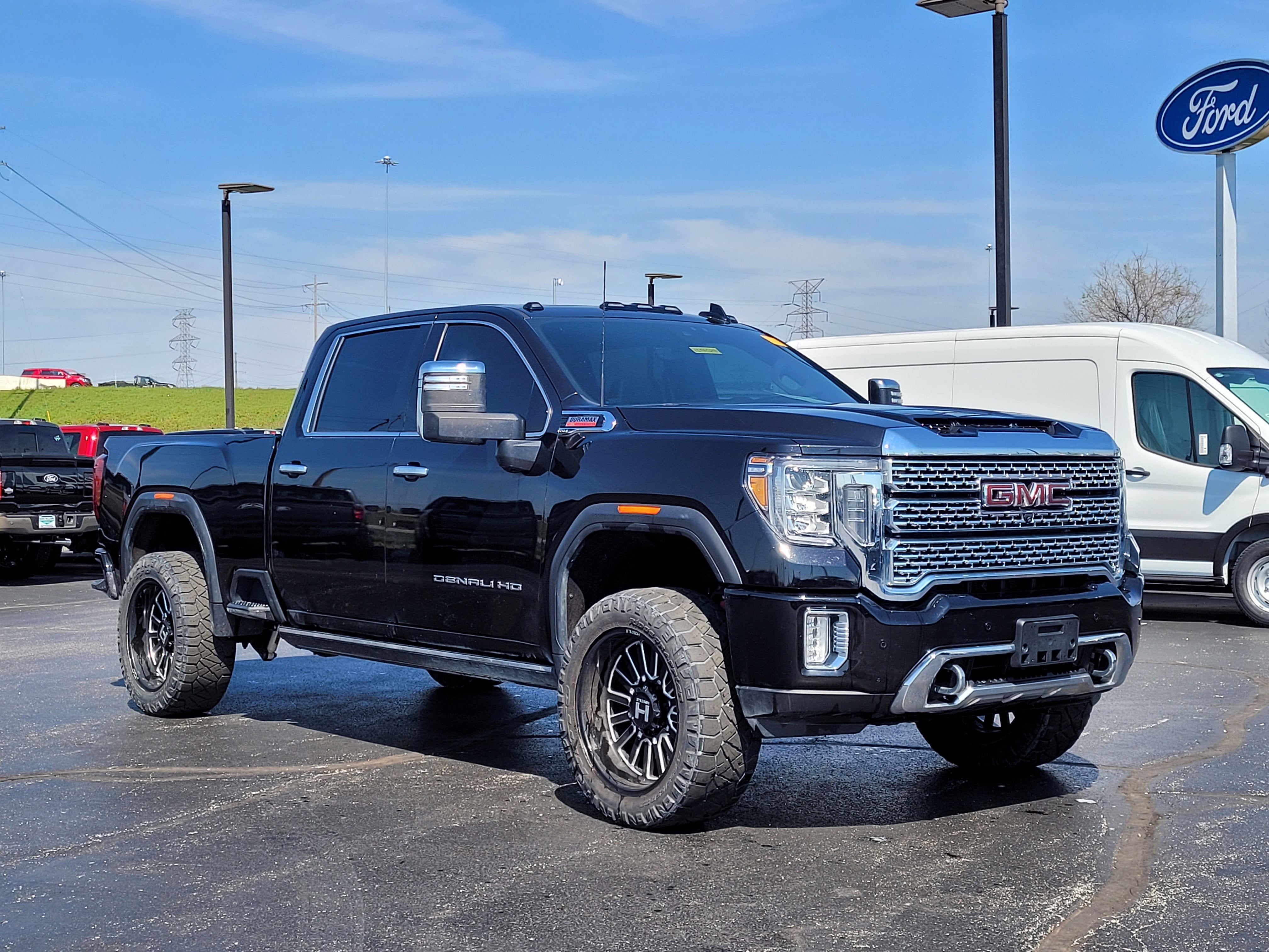 2023 GMC Sierra 2500HD Denali