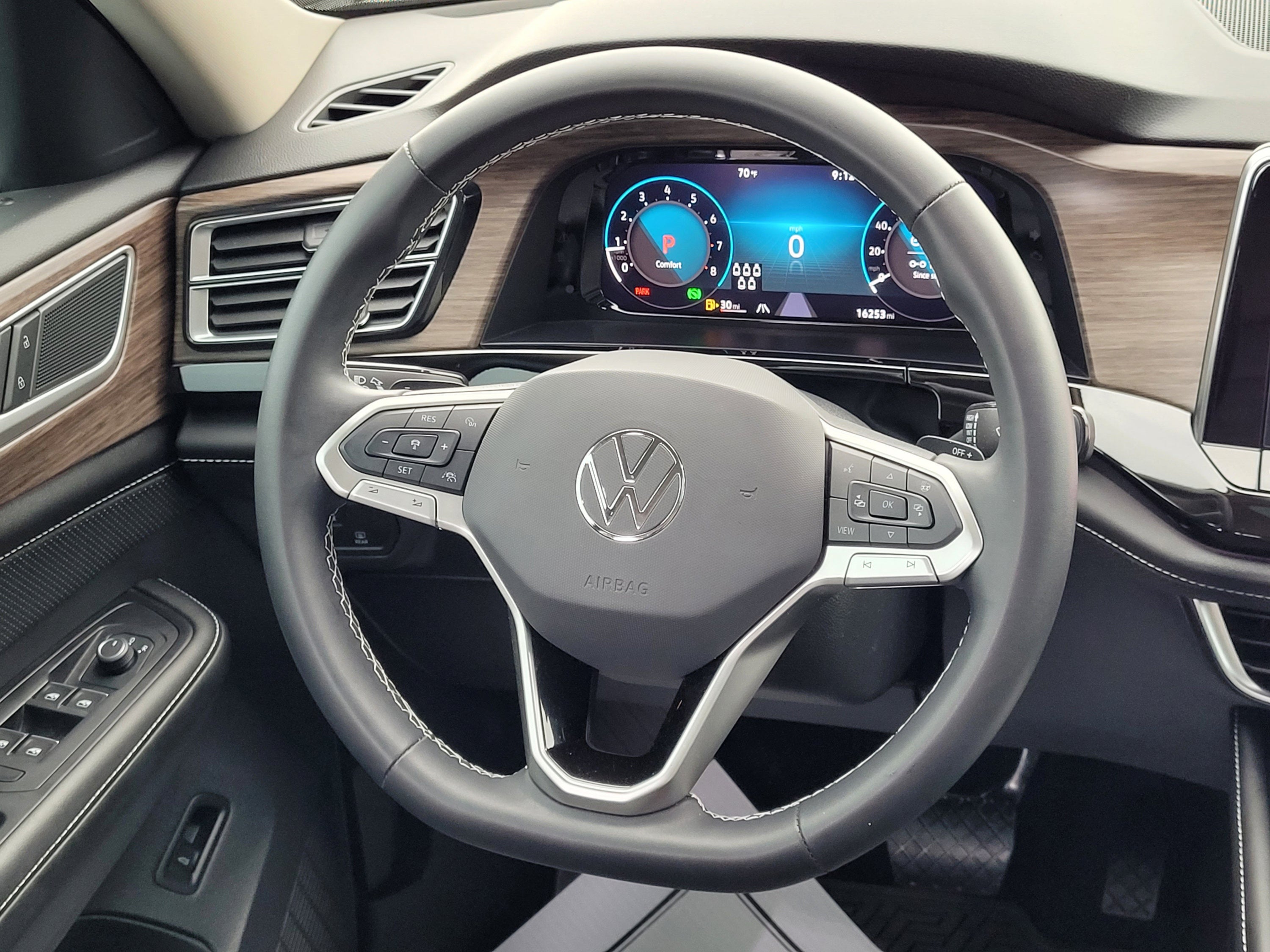 2024 Volkswagen Atlas 2.0T SEL