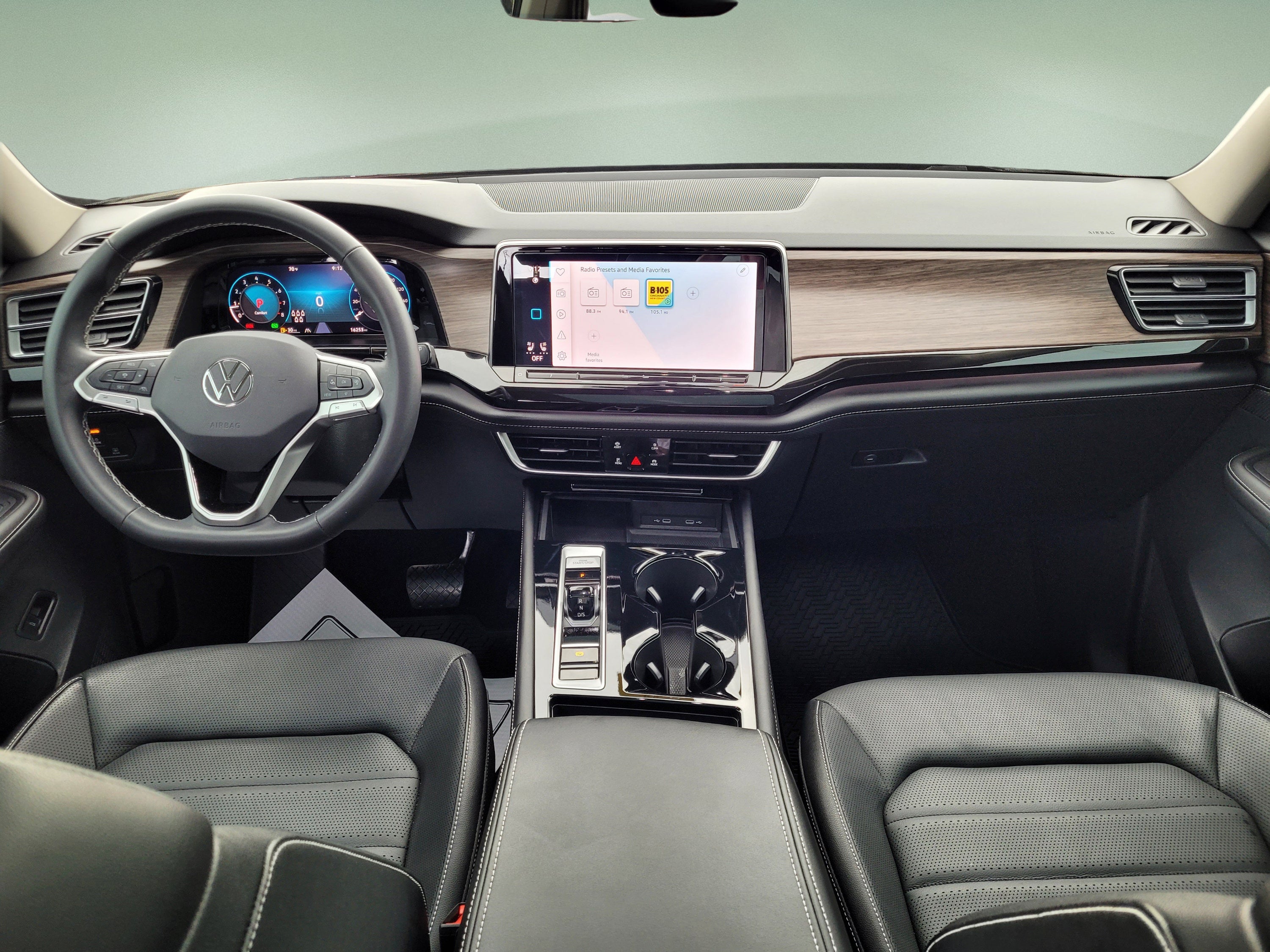 2024 Volkswagen Atlas 2.0T SEL