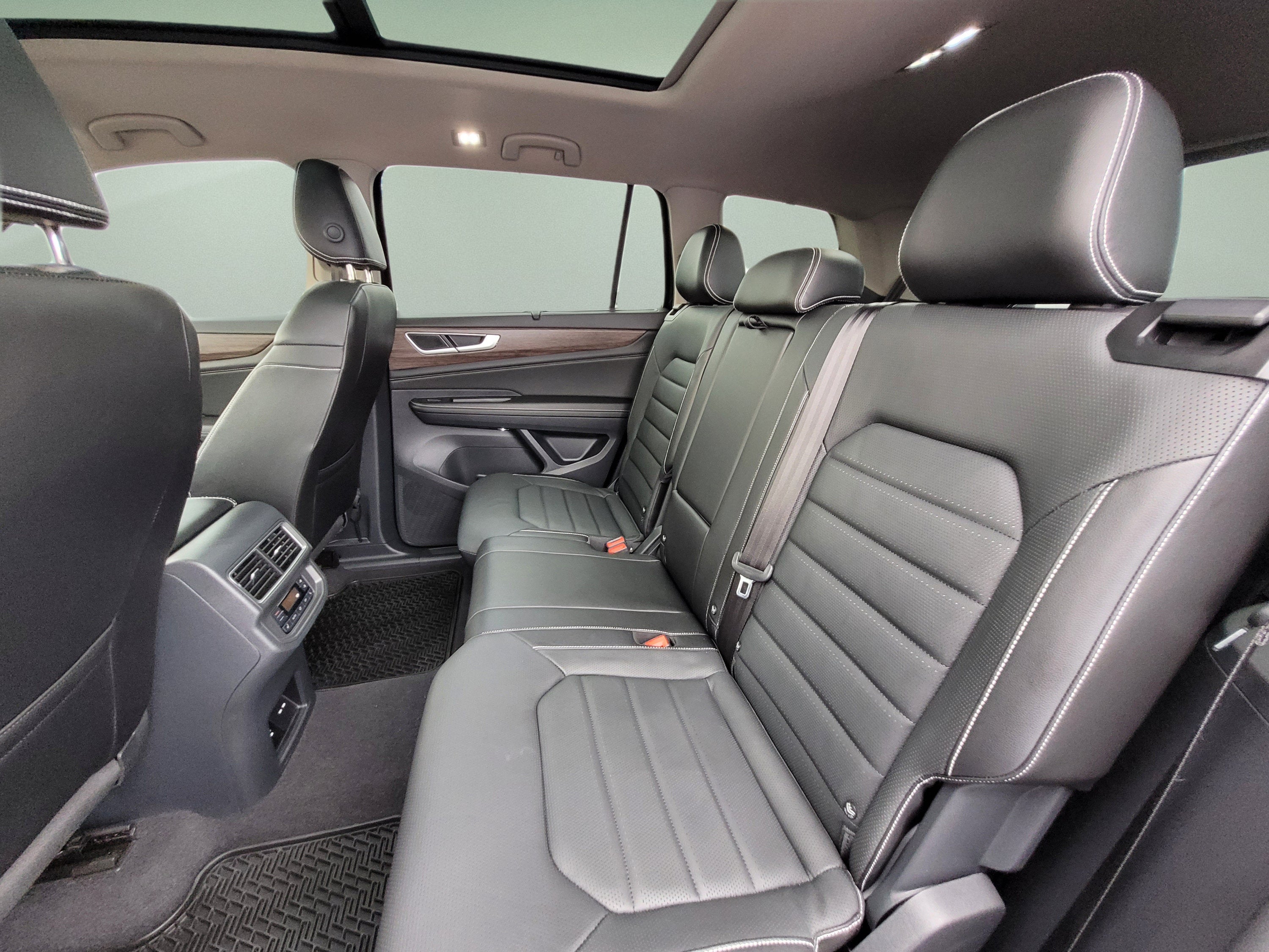 2024 Volkswagen Atlas 2.0T SEL