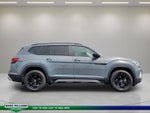 2024 Volkswagen Atlas 2.0T Peak Edition SE w/Technology