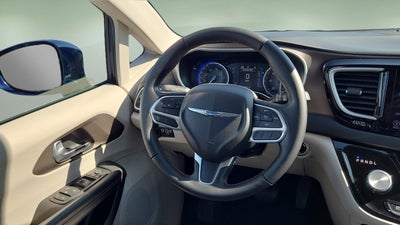 2017 Chrysler Pacifica Touring L